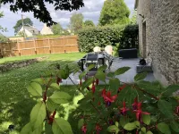3-star gîte "la Belle Fumée" in quiet location with large garden, near Rance and sea Hotels near Camping de l’Estuaire