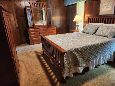 EAGLES NEST - AMAZING MOUNTAIN and TENNESSEE RIVER Views