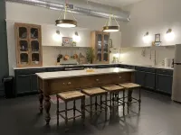 Huddleston Hall - Historic Downtown Apartment