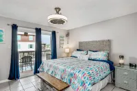 Private Beach Access and On-site boat Launch with slips Snowbirds Welcome