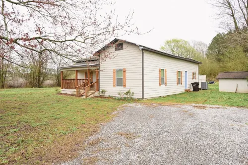 Maple Tree Cottage - Close to boat docks and Wedding venues