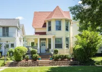 Charming Victorian 2 min downtown, close to Palmer