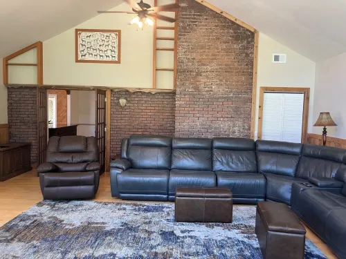 Three bedroom house in the country outside West Point with lots of living space Hotels in Clay County