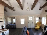 Cabin No. 2 @ The Old Swiss Village - Lake View!