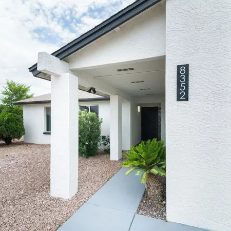 Charming 3-Bedroom House in Fountain of the Sun Mesa, Arizona
