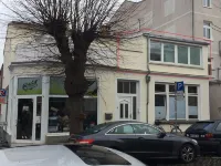 "Sonnensegler" Inside Outside: It could not be more central - with conservatory