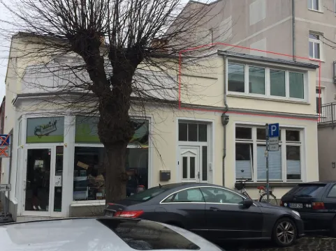 "Sonnensegler" Inside Outside: It could not be more central - with conservatory