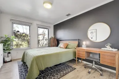 Stunning Contemporary Home with Hot Tub Hotel in zona Oasis Texas balcony view