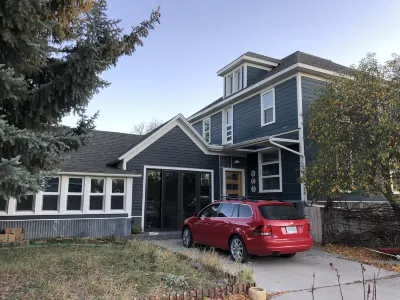 Spacious 1-Bedroom Apt, Large Bath, Kitchenette in Livingston, MT Neighborhood Hotels near K Potter Fine Art