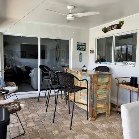 A Happy Place waiting for you. Just 7 minutes away from Fisherman’s Village!