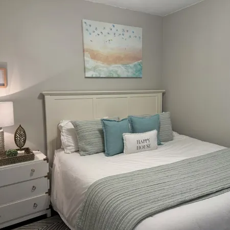 Tidewater 705 - Beachfront!