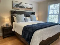 Luxurious Downtown Home with 4 King Beds, 3min to downtown, 5min to Duke