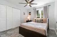 Modern Pool Home Near UF, Downtown, & Devil's Millhopper Geological State Park