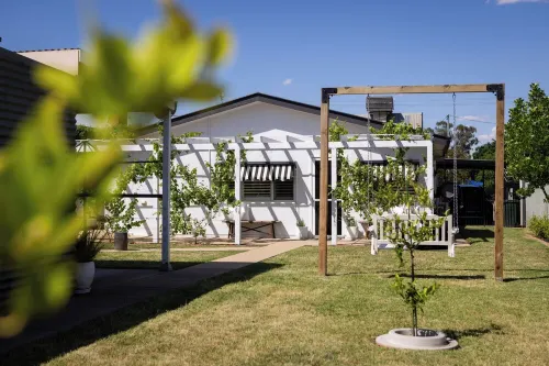 Beautiful Four Bedroom Home in the Heart of Coolamon