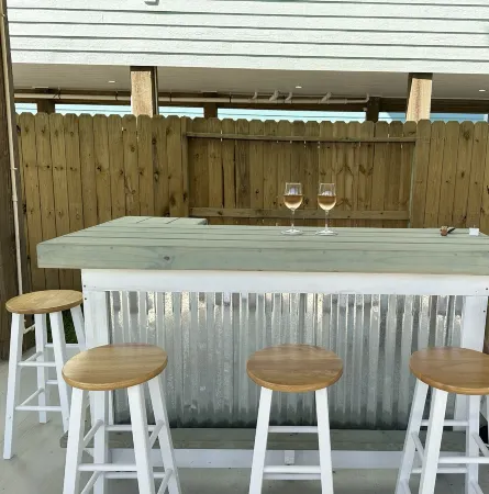 Cozy Coastal Cottage