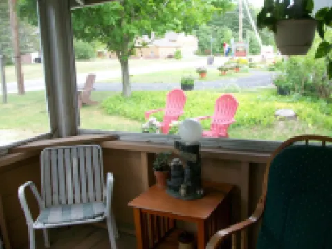 Keene Cozy Cottage in the Heart of the Adirondack Mountains!