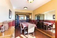 SkyMountain Lodge with Hot Tub and Infrared Sauna Hotels in Boulder County