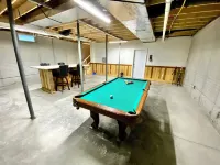 Logan, Ohio in the Heart of Hocking Hills, pool table, king size bed, Firepit