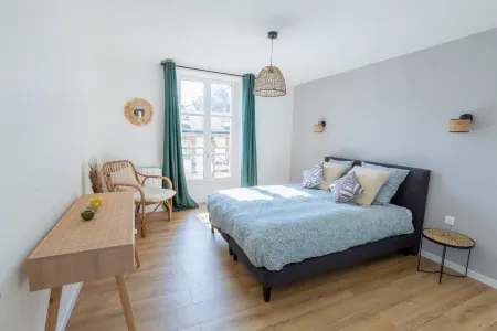 Suite Hair - 4 Personnes A Seulement 2 Minutes à Pied de L'avenue de Champagne ! Отели рядом с достопримечательностью «Moet & Chandon»