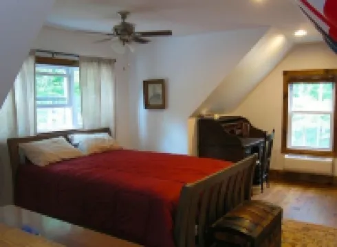Solar Powered Cottage at Lake, with Dock, on Private 300 Acre Timber Preserve