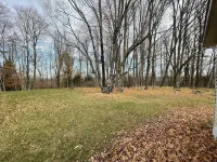 Cozy Place w/Rustic Bunk house ORV Trail at end of driveway Sleeps 8-10 Hotels in Hulbert Township