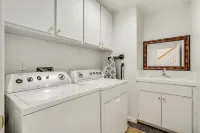 Spacious 4BR 3BA | King Bed | Private Yard | SF Bay Area
