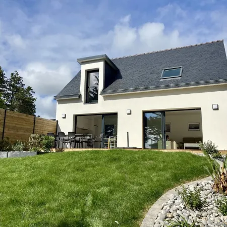New house 100m Plage du Portzic in Morgat 8 people 4 bedrooms
