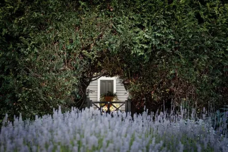 Uffington house ~Two bedrooms in Daylesford~beautiful garden views