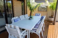 WEST BEACH resort style luxury * PETS WELCOME short walk to the beach