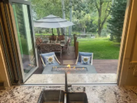 Private Hot tub/Fire Table on Large Deck overlooking Eagle River! Fly-fishing!