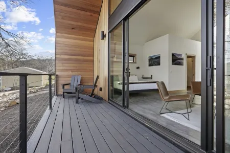 C A M P_R A N D O N N E E  CABIN 3