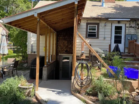 Location says it all. Glenwood Springs Colorado beautiful one bedroom apartment