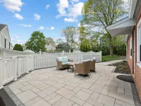 Beach Cottage, Private Beach and Pass Hotels in Niantic