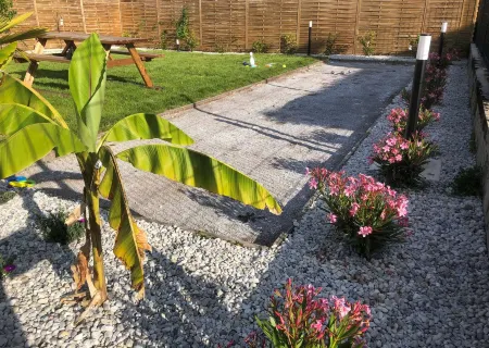 Brit Hotel Brive la Gaillarde - Restaurant la Limousine Отели в г. Бена