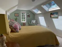 ShiShi's Cottage--Walk to OSU