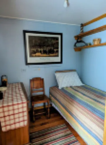 Private, Cozy Cottage in the woods 哈密爾頓縣酒店