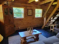 Cozy cabin retreat close to kayaking and hiking trails.