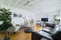 Remodeled historic downtown Punta Gorda, FL charming cottage