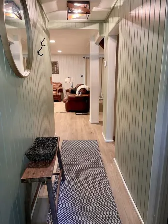 Cozy, Comfy Cabin minutes from Cave Run Lake, I-64, App Harvest, and Morehead.