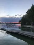 Cedar Sunset On the Lake Hotels in Cedar Lake