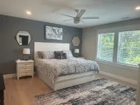 6-bedroom vacation home just a 5-minute walk to Lake Michigan