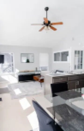 Bright 1Br in Historic Home Walk to UM & Downtown Mid-Term Stays Allowed