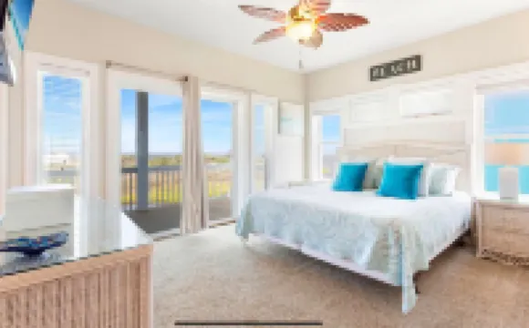 Famous Landshark 6BR,Elevator, Oceanfront, Pool, Theater