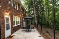 Spacious 6 bedroom home near Downtown Macon!