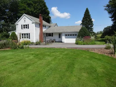 Stay in an1890 farm home- 3 night minimum stay