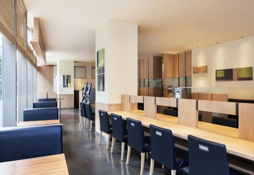 포 포인츠 플렉스 바이 쉐라톤, 신 오사카