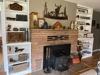 Cozy retreat on 3 acres near Lost Creek Lake. Pet Friendly