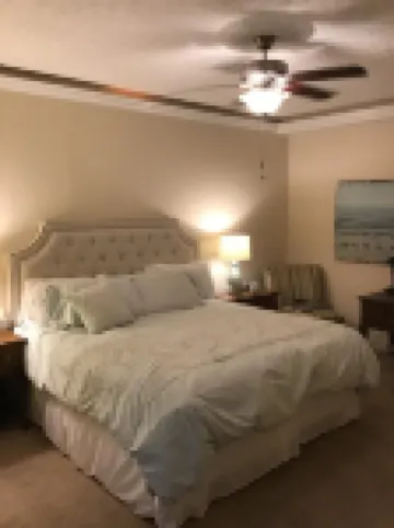 Luxury 3Br/2BA Lakefront Condo  Private Beach-Indoor Pool--Perfect for Families!