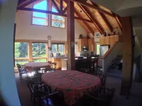 Newhard Chalet - Big House Convenient Location Great for Groups Families Friends
