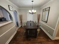 Minutes to the Mall and stores, central Mcallen